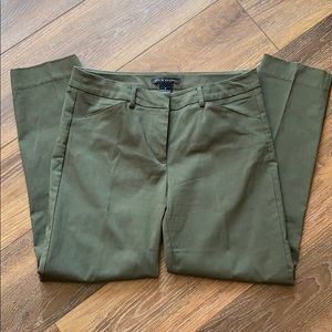 Olive green cropped trousers. Like new!